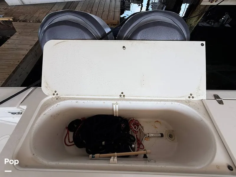 Slide: The Image of Pro-Line 2950 Mid Cabin 1996 - 15989576