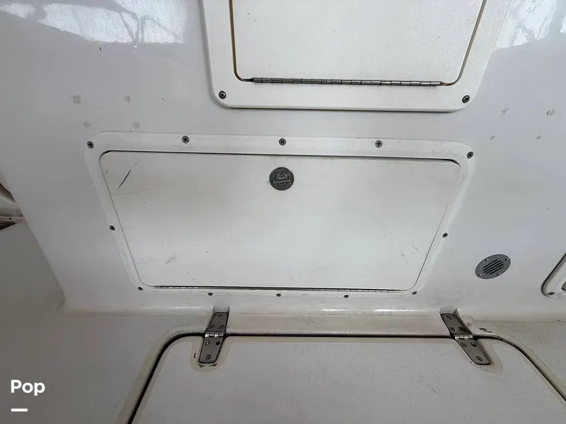 Slide: The Image of Pro-Line 2950 Mid Cabin 1996 - 15989579