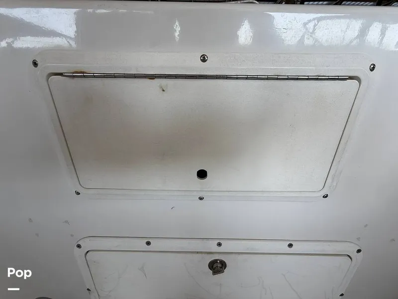 Slide: The Image of Pro-Line 2950 Mid Cabin 1996 - 15989581