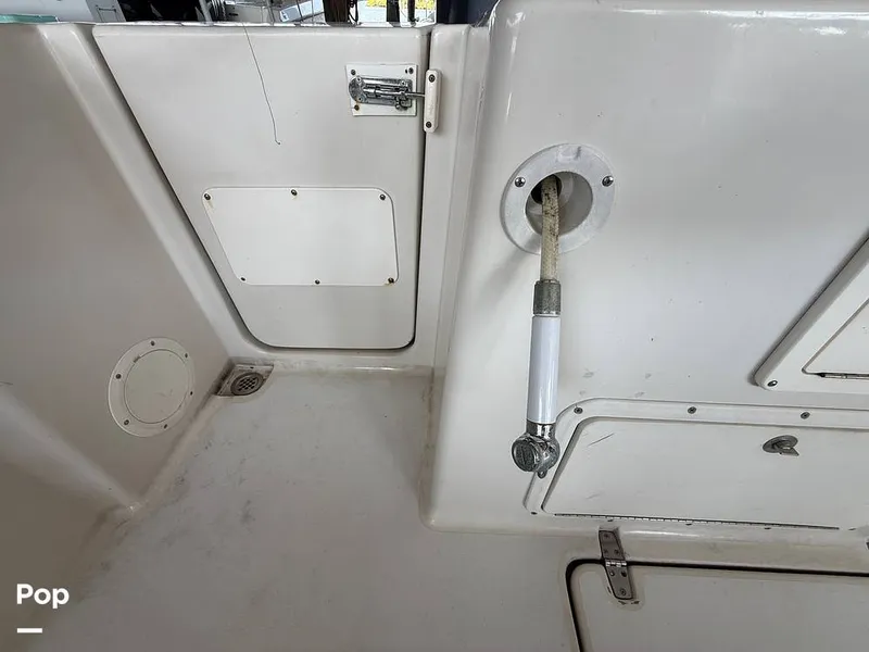 Slide: The Image of Pro-Line 2950 Mid Cabin 1996 - 15989593