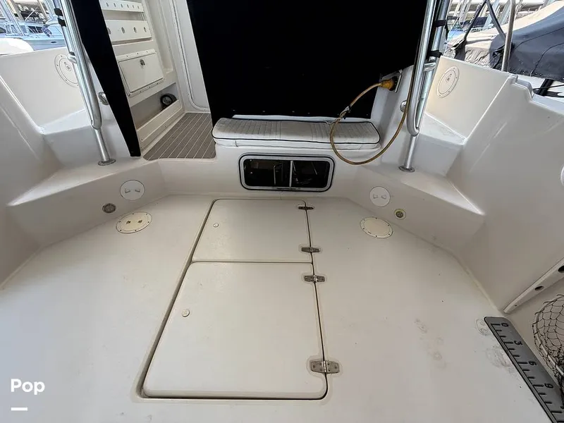 Slide: The Image of Pro-Line 2950 Mid Cabin 1996 - 15989594