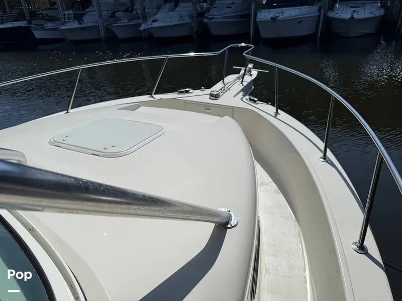 Slide: The Image of Pro-Line 2950 Mid Cabin 1996 - 15989600