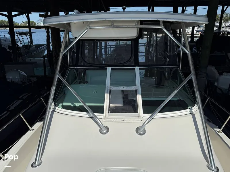 Slide: The Image of Pro-Line 2950 Mid Cabin 1996 - 15989604