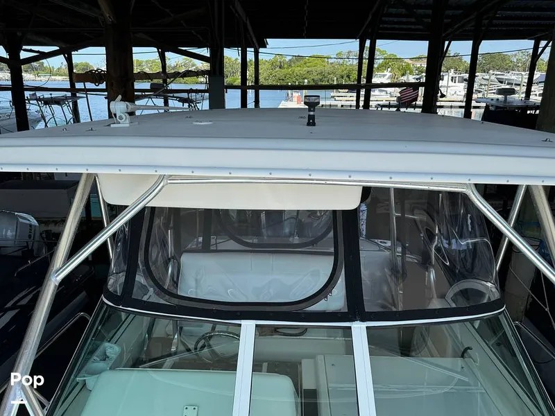 Slide: The Image of Pro-Line 2950 Mid Cabin 1996 - 15989605