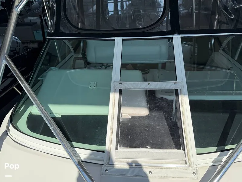 Slide: The Image of Pro-Line 2950 Mid Cabin 1996 - 15989606