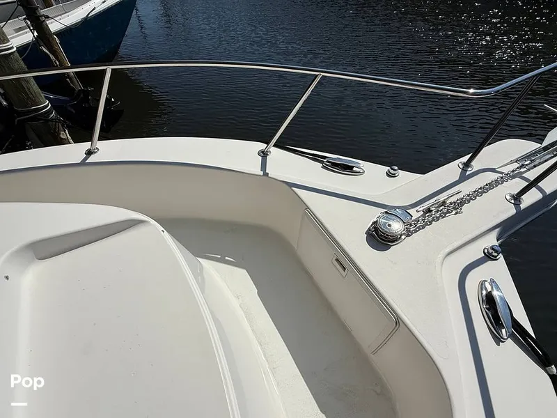 Slide: The Image of Pro-Line 2950 Mid Cabin 1996 - 15989609