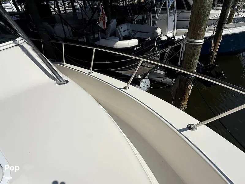 Slide: The Image of Pro-Line 2950 Mid Cabin 1996 - 15989610