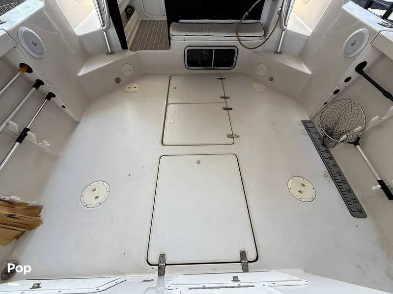 Slide: The Image of Pro-Line 2950 Mid Cabin 1996 - 15989498