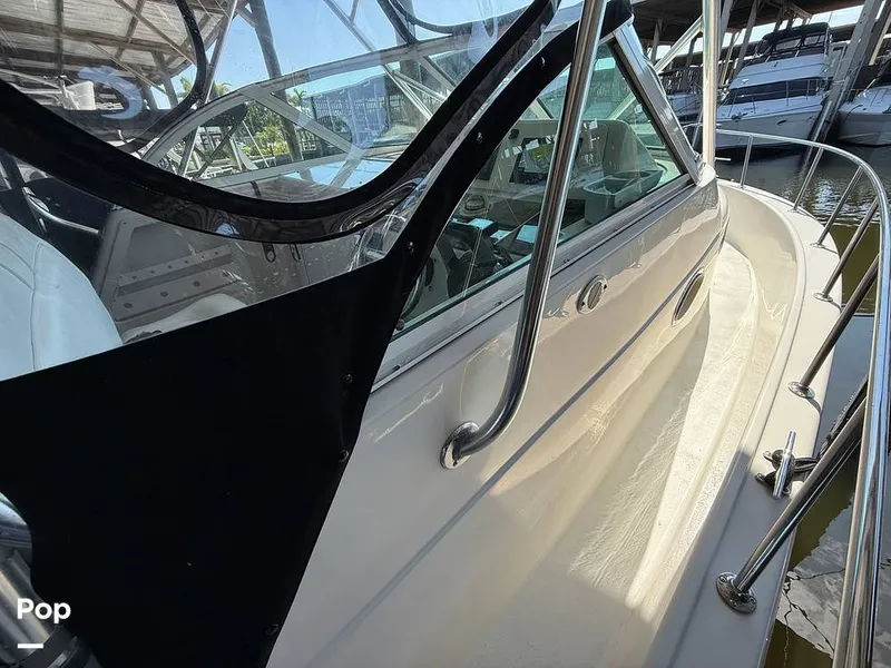 Slide: The Image of Pro-Line 2950 Mid Cabin 1996 - 15989502