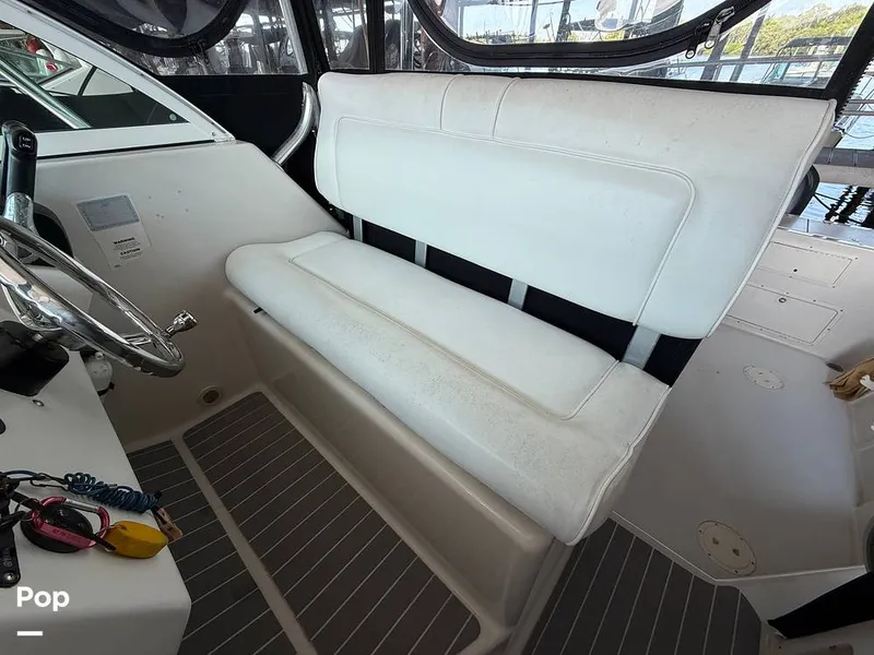 Slide: The Image of Pro-Line 2950 Mid Cabin 1996 - 15989513