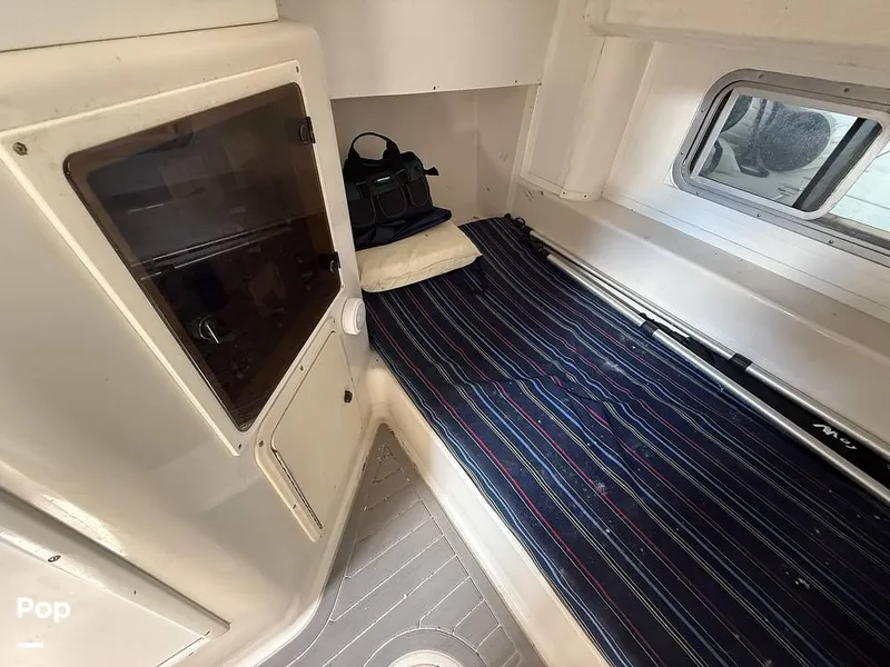 Slide: The Image of Mid-ship Berth - 15989484