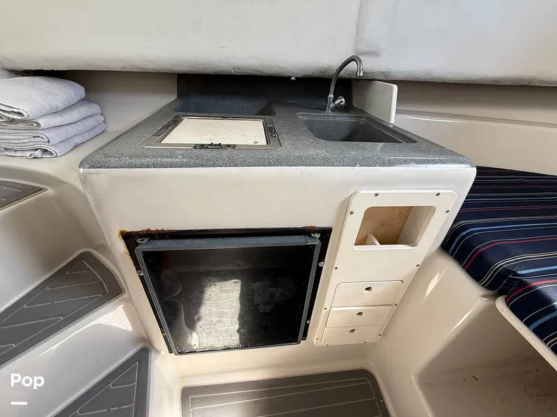 Slide: The Image of Pro-Line 2950 Mid Cabin 1996 - 15989530