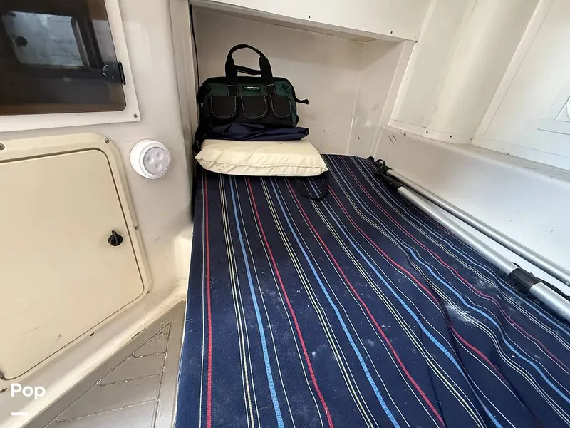 Slide: The Image of Pro-Line 2950 Mid Cabin 1996 - 15989548