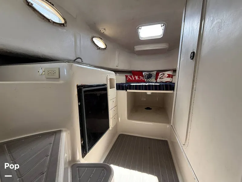 Slide: The Image of Pro-Line 2950 Mid Cabin 1996 - 15989549