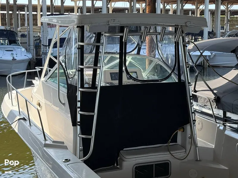 Slide: The Image of Pro-Line 2950 Mid Cabin 1996 - 15989551