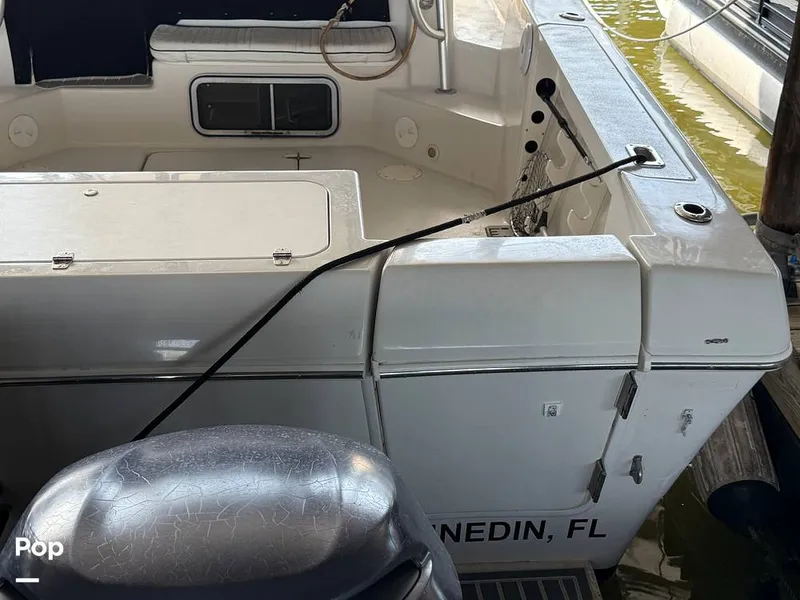 Slide: The Image of Pro-Line 2950 Mid Cabin 1996 - 15989567