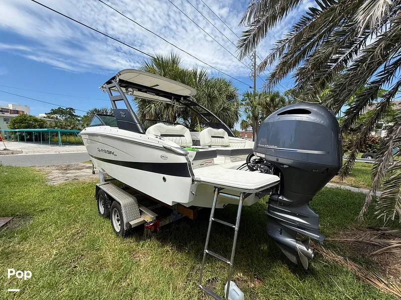 Slide: The Image of Regal LX2 2022 - 15807368