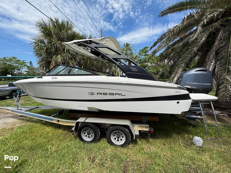 Slide: The Image of Regal LX2 2022 - 15807369