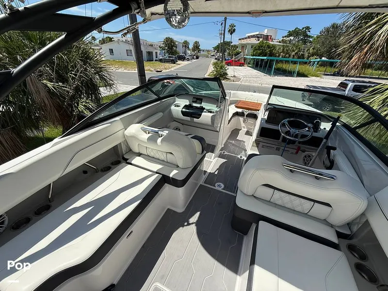 Slide: The Image of Regal LX2 2022 - 15807377