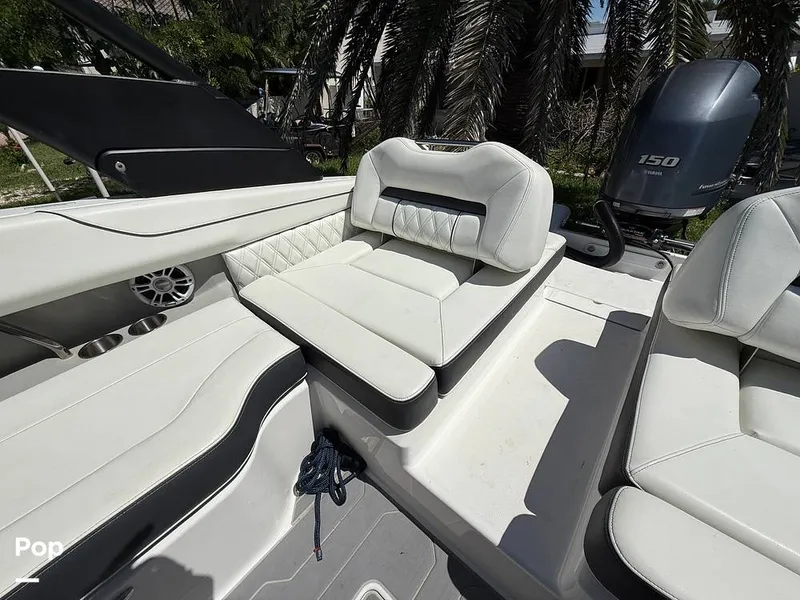 Slide: The Image of Regal LX2 2022 - 15807381