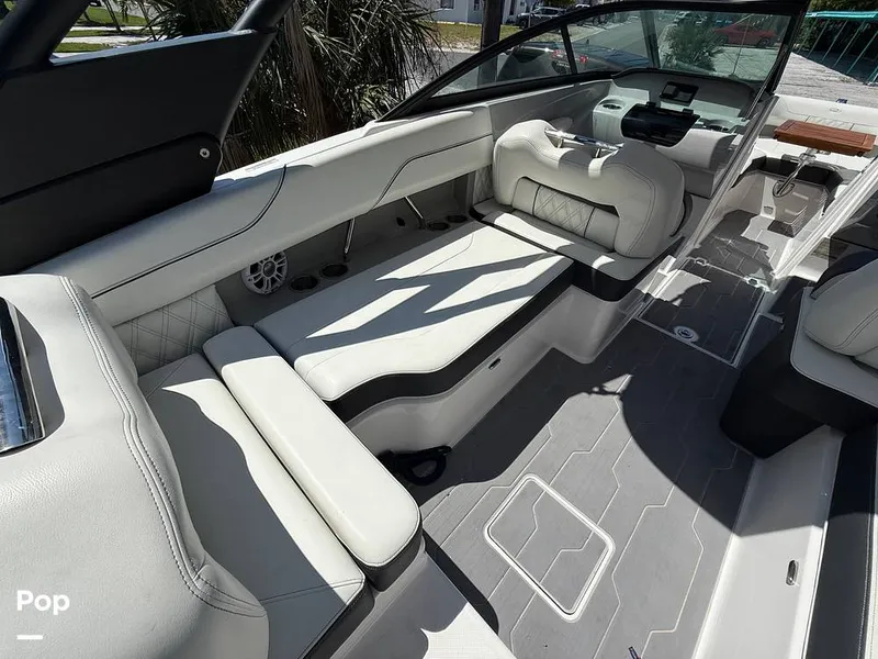 Slide: The Image of Regal LX2 2022 - 15807384