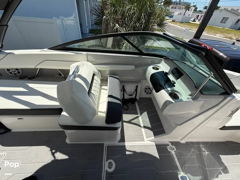 Slide: The Image of Regal LX2 2022 - 15807389