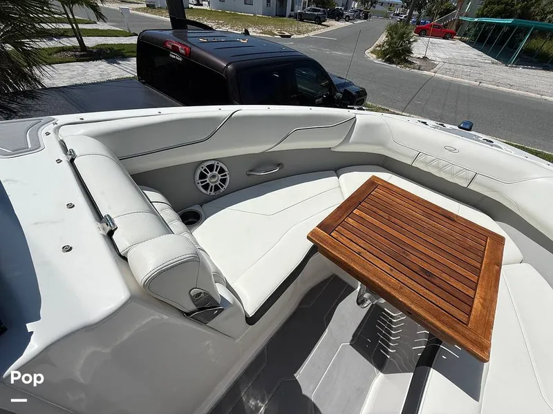 Slide: The Image of Regal LX2 2022 - 15807394