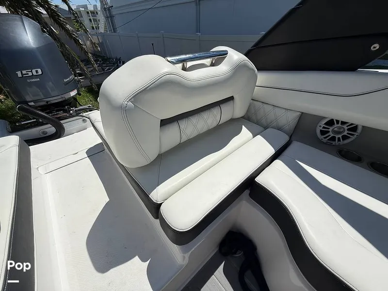 Slide: The Image of Regal LX2 2022 - 15807398