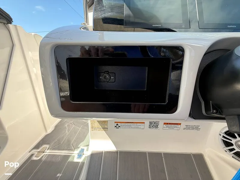 Slide: The Image of Regal LX2 2022 - 15807408