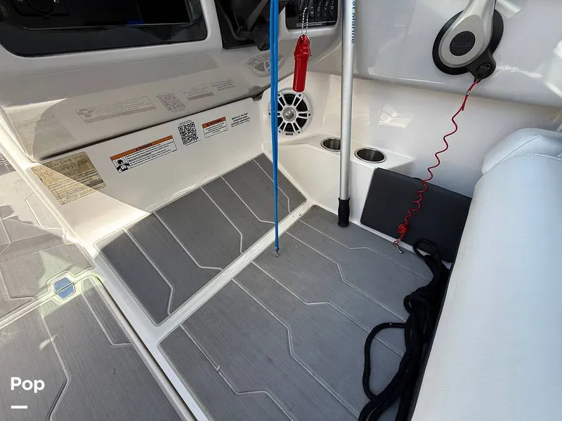 Slide: The Image of Regal LX2 2022 - 15807413