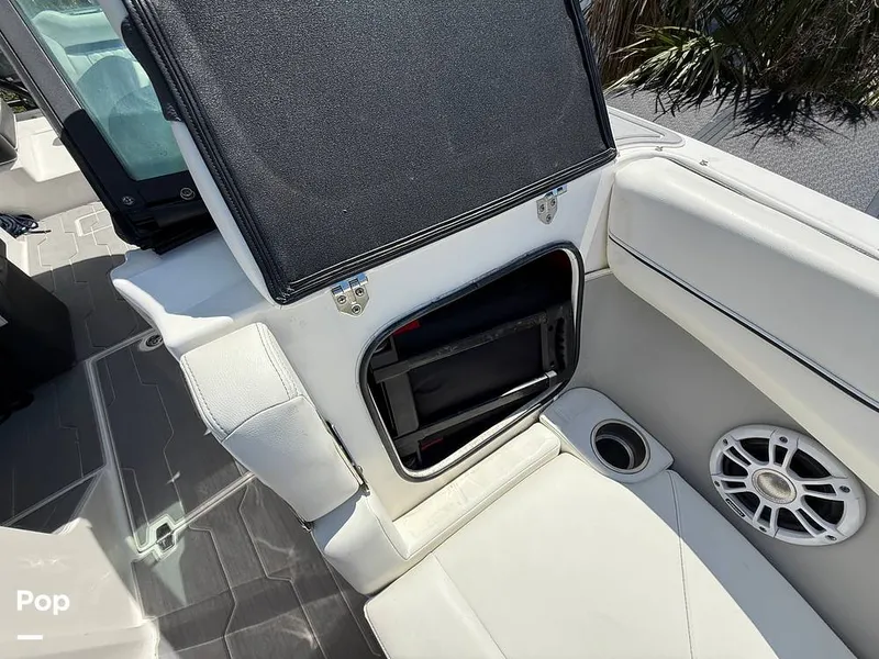 Slide: The Image of Regal LX2 2022 - 15807420