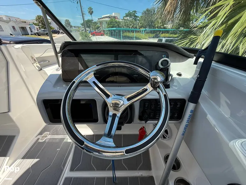 Slide: The Image of Regal LX2 2022 - 15807362