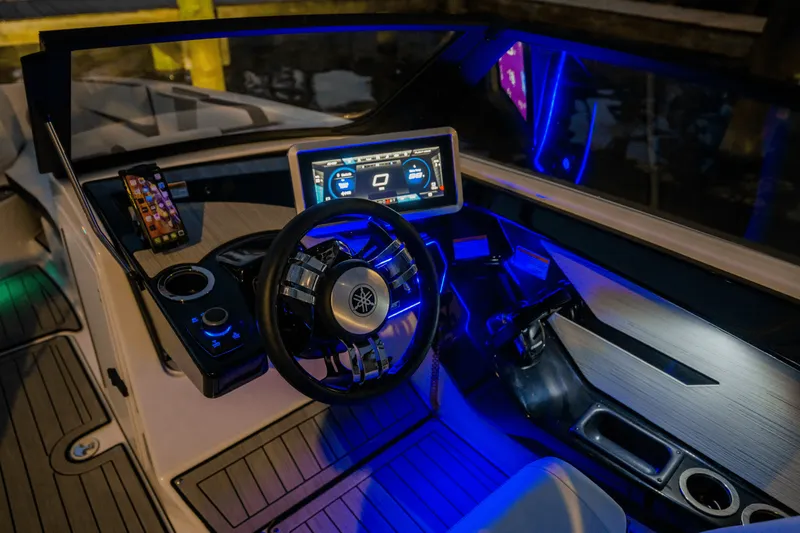 Slide: The Image of Yamaha 222SD 2026 - 15