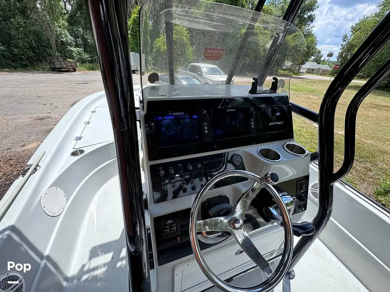 Slide: The Image of Epic 23SC 2017 - 15704304