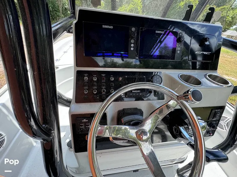 Slide: The Image of Epic 23SC 2017 - 15704309