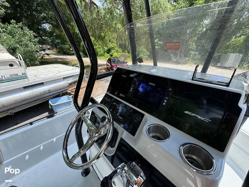 Slide: The Image of Epic 23SC 2017 - 15704330