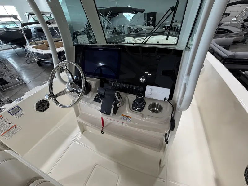 Slide: The Image of Boston Whaler 280 Dauntless 2026 - 18