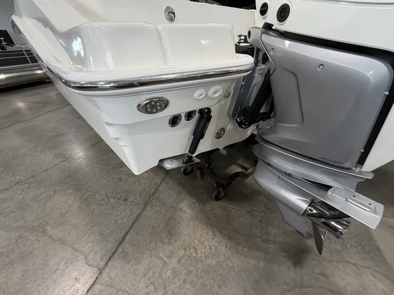 Slide: The Image of Boston Whaler 280 Dauntless 2026 - 4