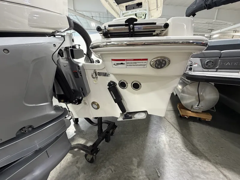 Slide: The Image of Boston Whaler 280 Dauntless 2026 - 5