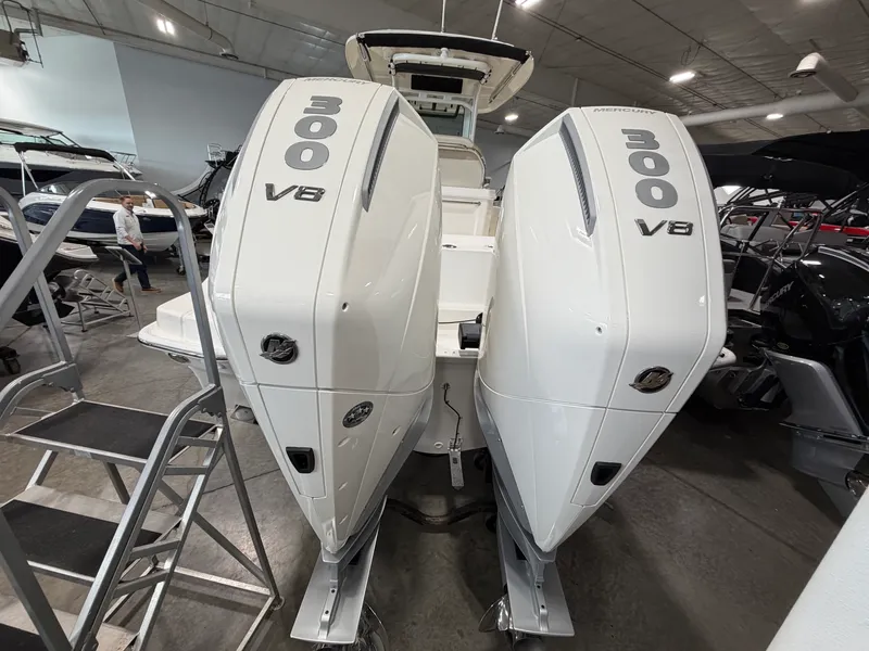 Slide: The Image of Boston Whaler 280 Dauntless 2026 - 6