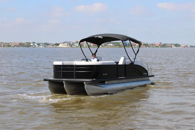 Slide: The Image of Harris Cruiser 230 2026 - 2
