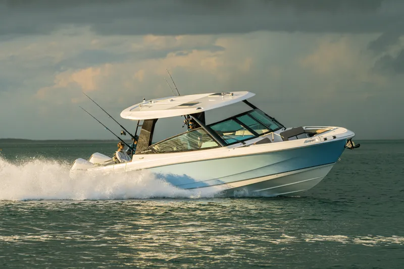 Slide: The Image of Boston Whaler 330 Vantage 2026 - 1