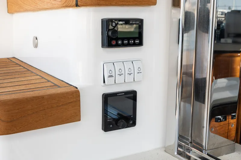 Slide: The Image of Princess F55 2019 - 78