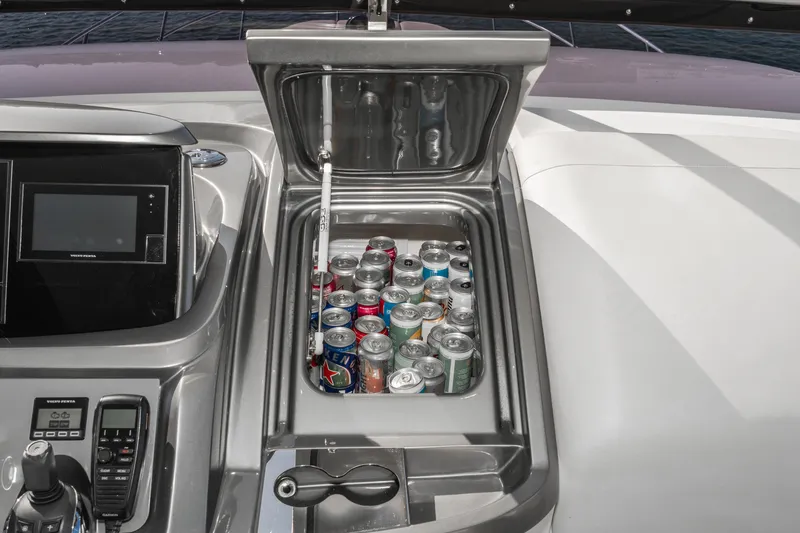 Slide: The Image of Princess F55 2019 - 90