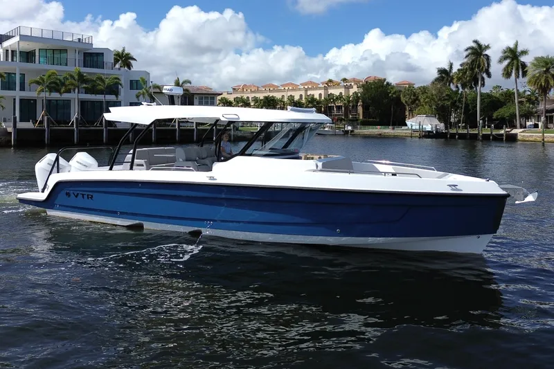 Slide: The Image of Cruisers 38 VTR 2026 - 11