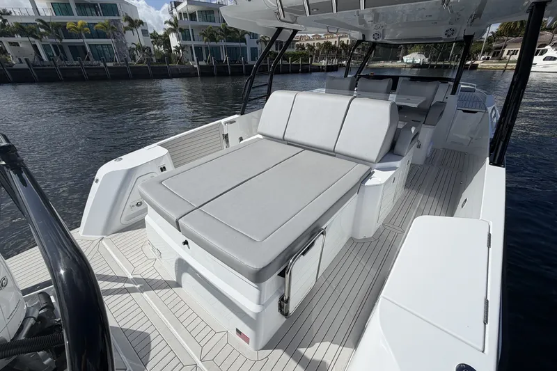 Slide: The Image of Cruisers 38 VTR 2026 - 17
