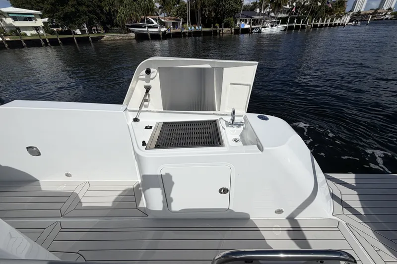Slide: The Image of Cruisers 38 VTR 2026 - 19