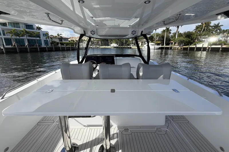 Slide: The Image of Cruisers 38 VTR 2026 - 22