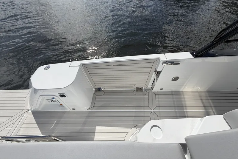 Slide: The Image of Cruisers 38 VTR 2026 - 23