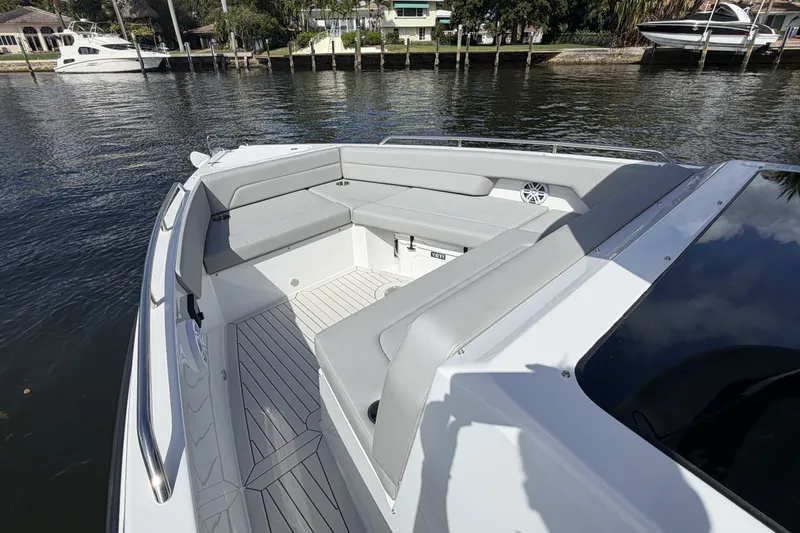 Slide: The Image of Cruisers 38 VTR 2026 - 37